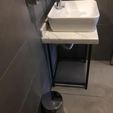 Flat With The Sea View דירה איסטמבול